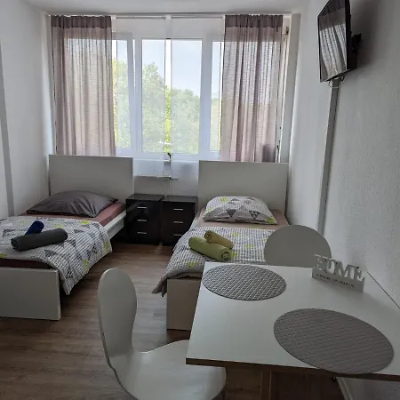 Bahnhof Apartment *